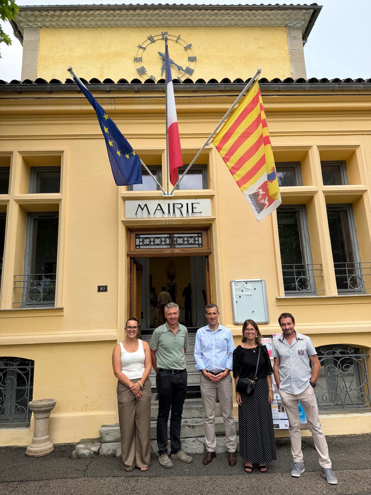 Sébastien, Rodolphe (président CPTS H3VE), Mme le Maire avec ARS PACA et CPAM 04